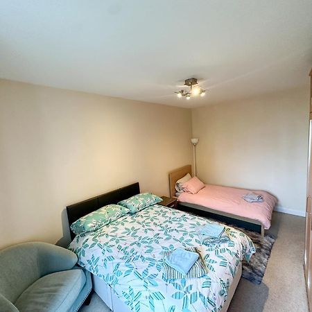 2 Bed Flat - Short Walk From Brent Cross Station Apartment Hendon Exterior photo