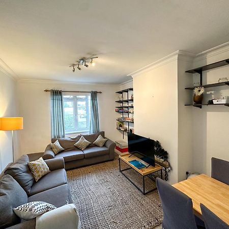 2 Bed Flat - Short Walk From Brent Cross Station Apartment Hendon Exterior photo