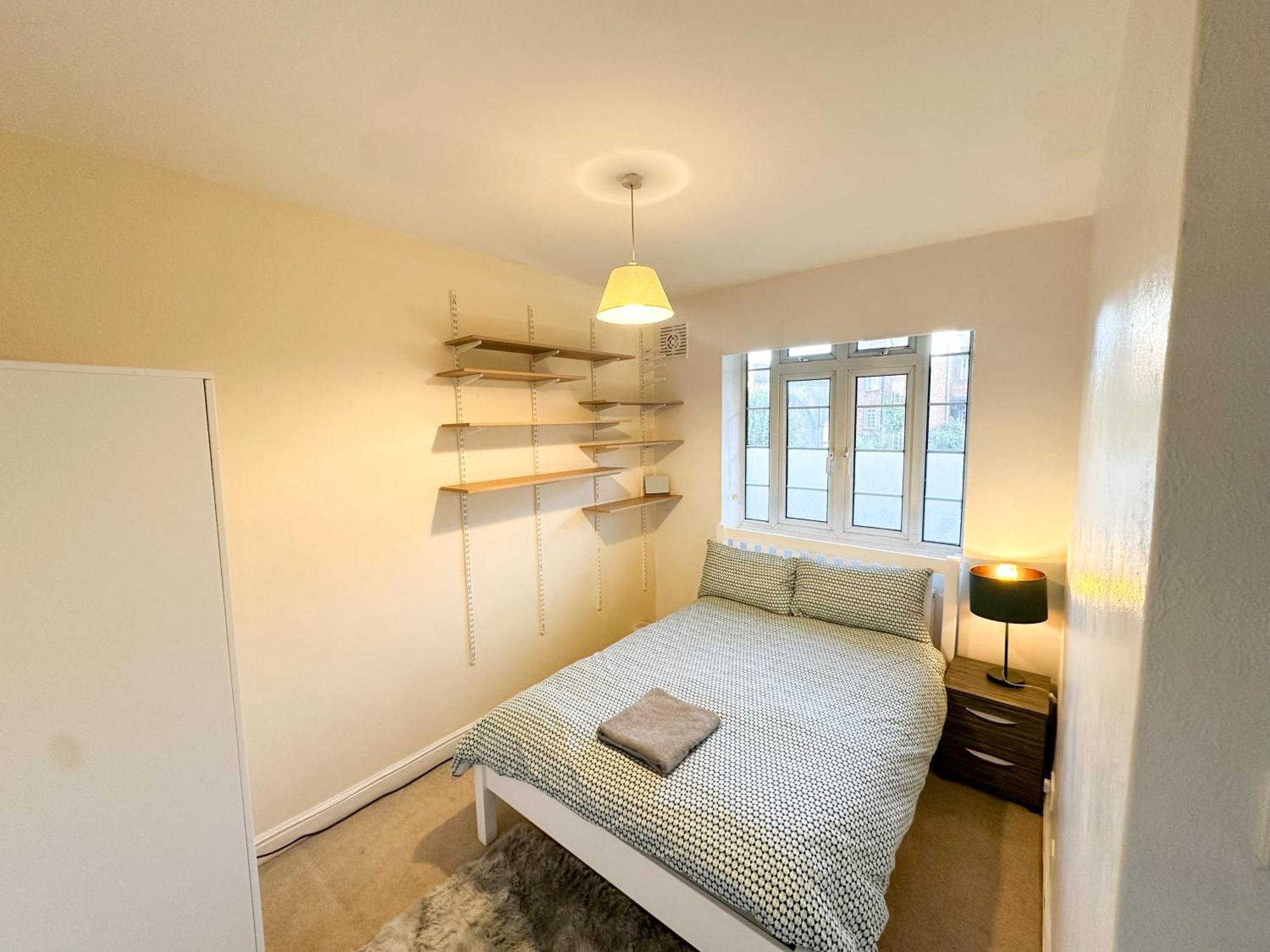 2 Bed Flat - Short Walk From Brent Cross Station Apartment Hendon Exterior photo